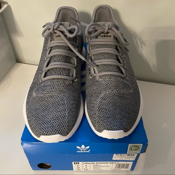 ADIDAS TUBULAR SHADOW KNIT - Picture 4 of 6